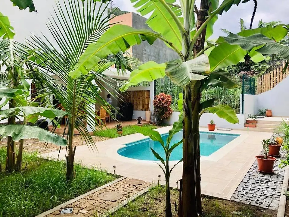 Hotel Residencial Lela D'Fermina Pombas
