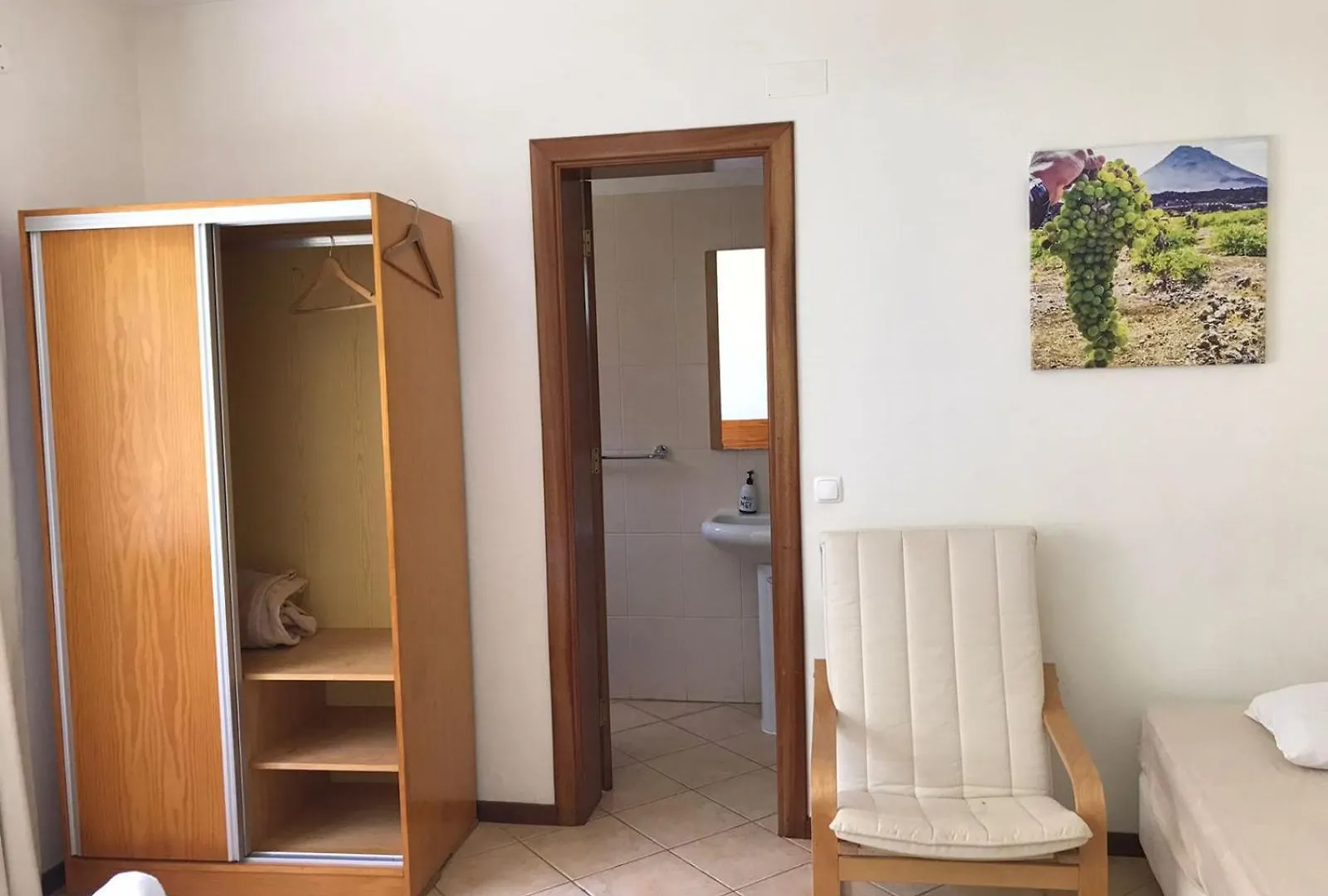 Hotel Residencial Lela D'Fermina Pombas